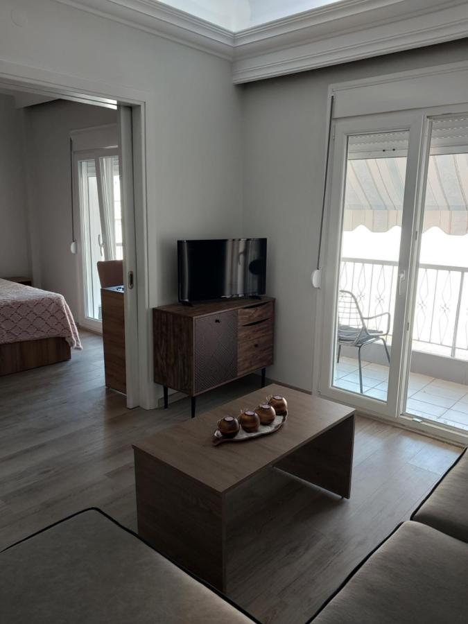 Anibo Studios And Apartments Zero Point 46 Thessaloníki Exteriör bild